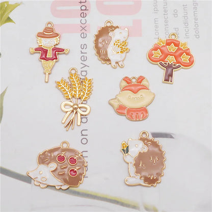 7PCS Enamel Autumn Harvest Charms Mixed Alloy Maple Tree Wheat Hedgehog Fox Scarecrow Thanksgiving Day Pendant Jewelry Accessory