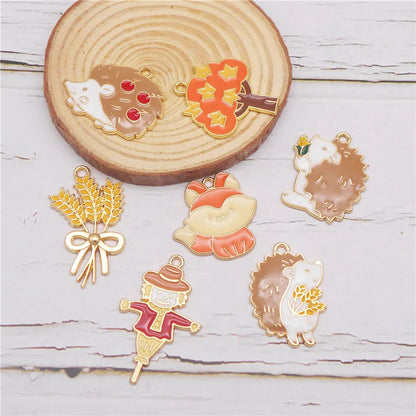 7PCS Enamel Autumn Harvest Charms Mixed Alloy Maple Tree Wheat Hedgehog Fox Scarecrow Thanksgiving Day Pendant Jewelry Accessory